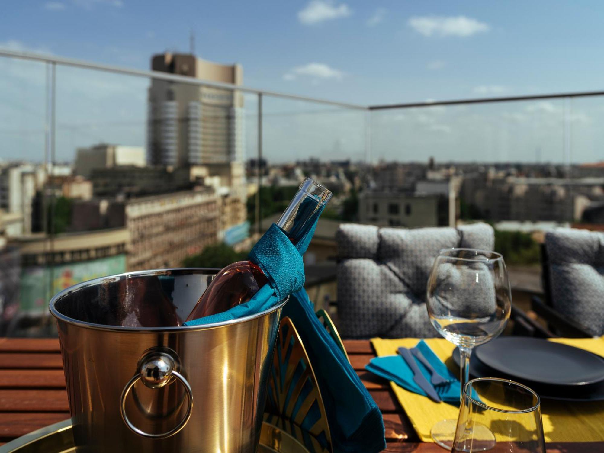 Wilson Old City Roof Top Букурещ Екстериор снимка