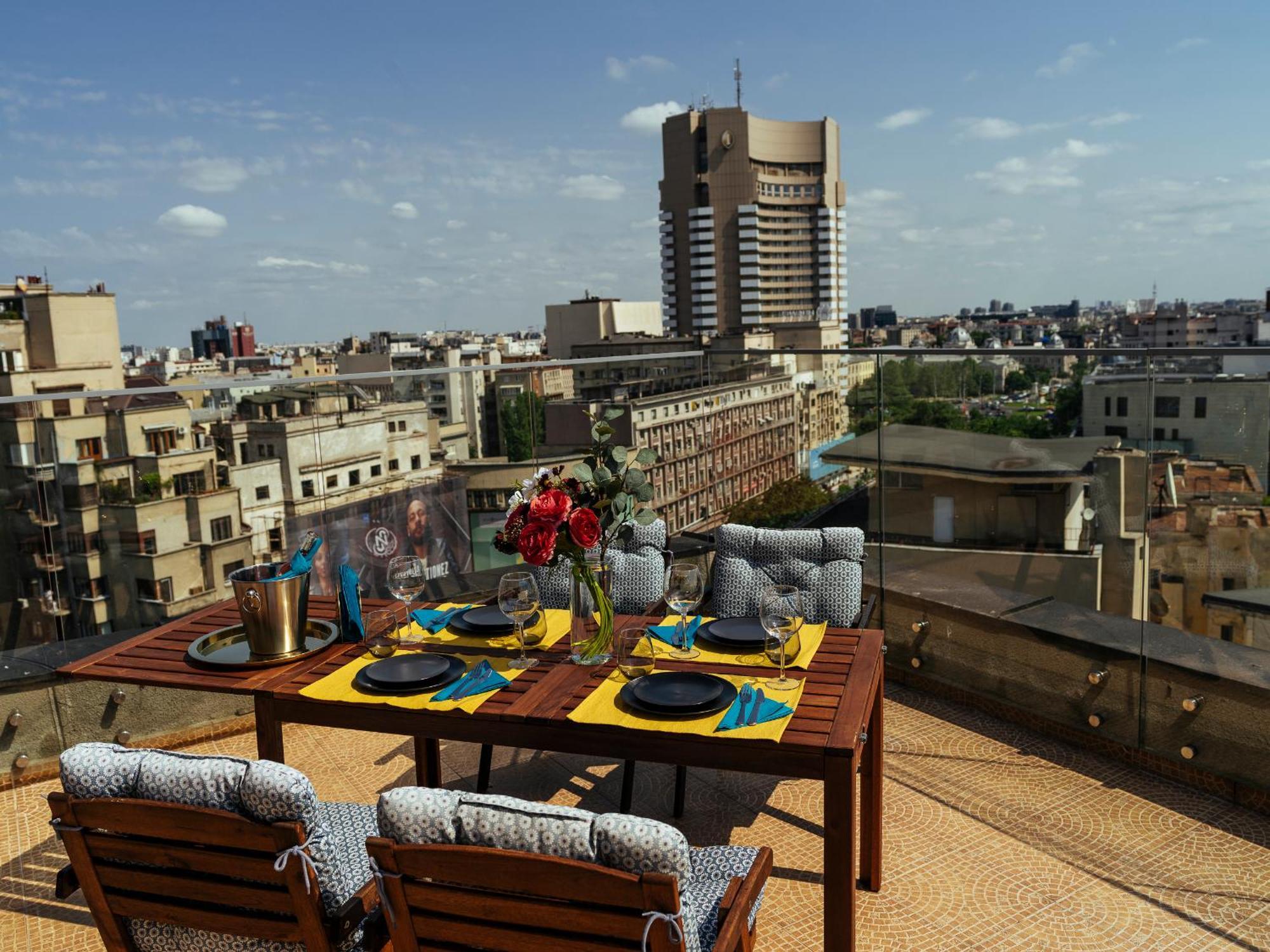 Wilson Old City Roof Top Букурещ Екстериор снимка
